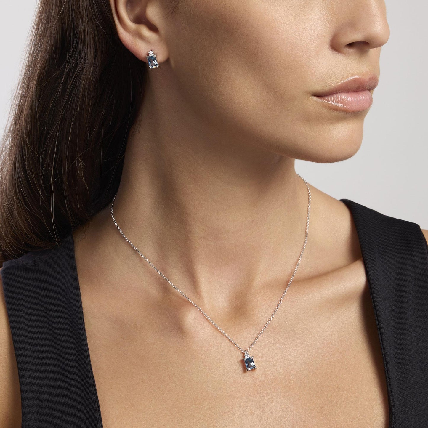 MABINA - Orecchini in argento con acquamarina sintetica taglio princess