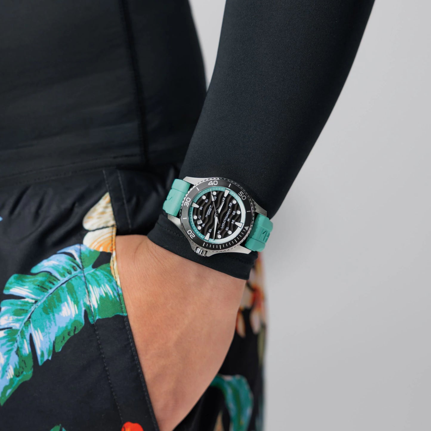HAMILTON - Khaki Navy Scuba 40 mm