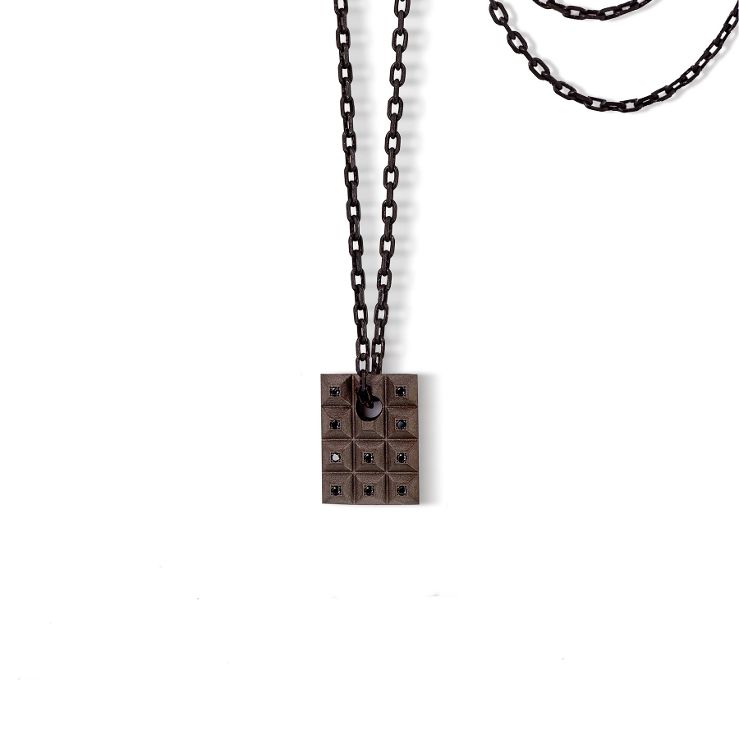 MANO - Collana con Piastra in Titanio e Diamanti  Black