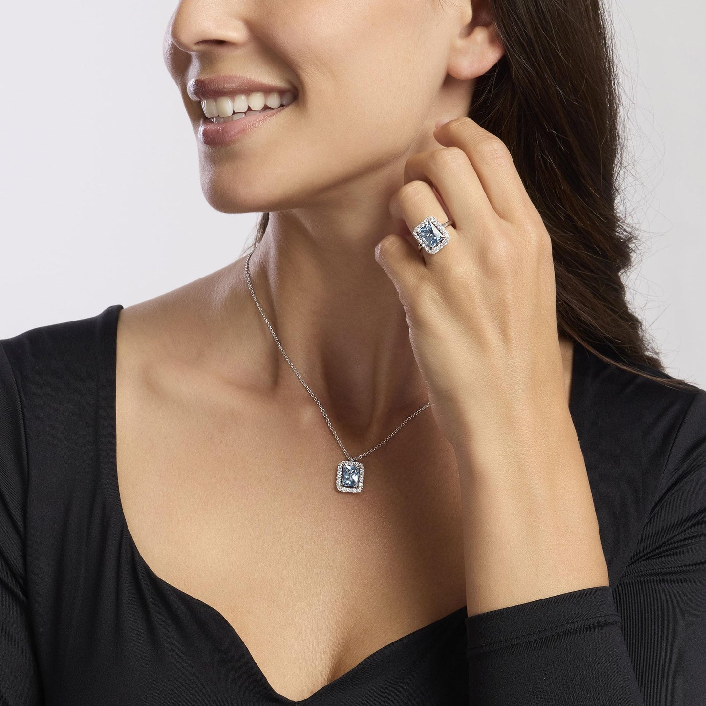 MABINA - Girocollo in argento con acquamarina sintetica