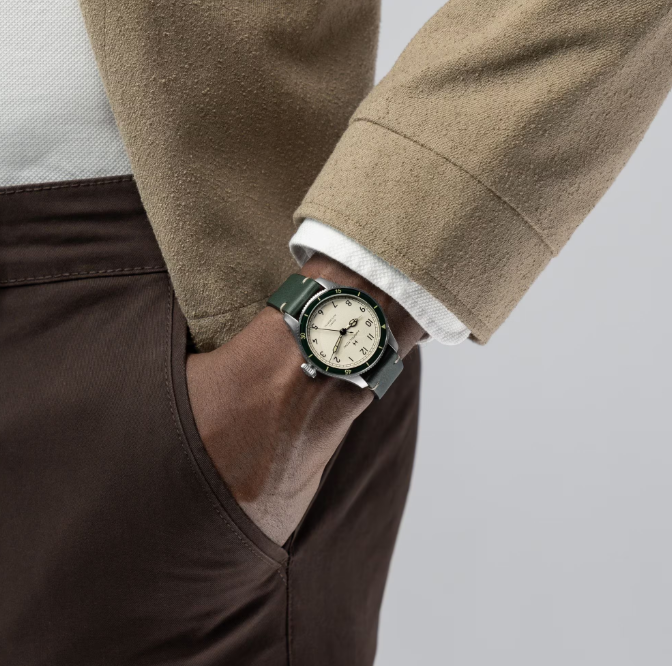 HAMILTON - Khaki Aviation Pilot Pioneer 38 mm